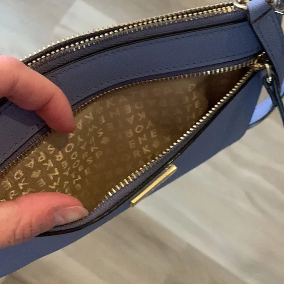 KATE SPADE Wristlet - Picture 4 of 5